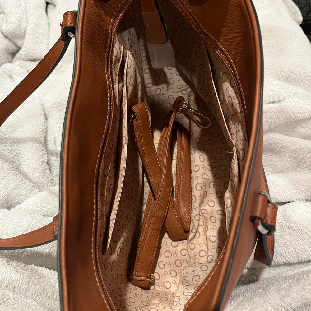 Guess Los Angeles Cognac Tote Bag - Picture 11 of 12